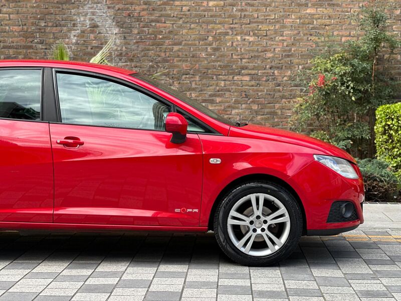 SEAT IBIZA