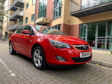 VAUXHALL ASTRA 1.4 16v SRi Euro 5 5dr